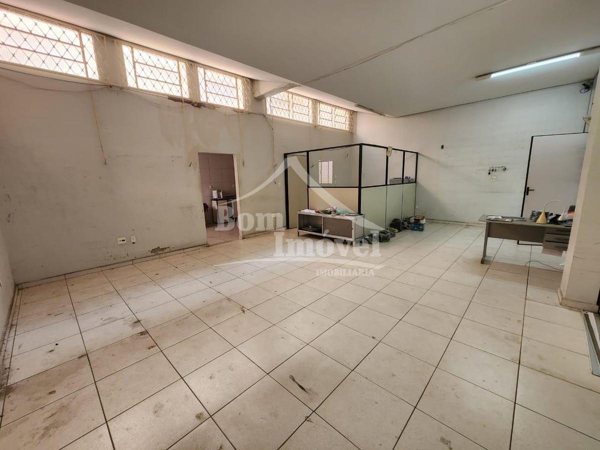 Andar, Centro, 0 Quarto, 0 Vaga