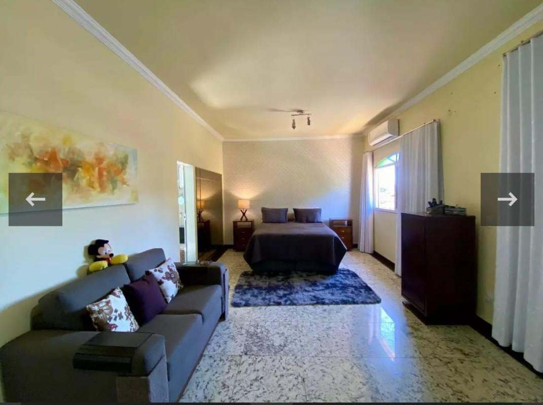 Casa, Santa Branca, 4 Quartos, 2 Vagas, 2 Suítes