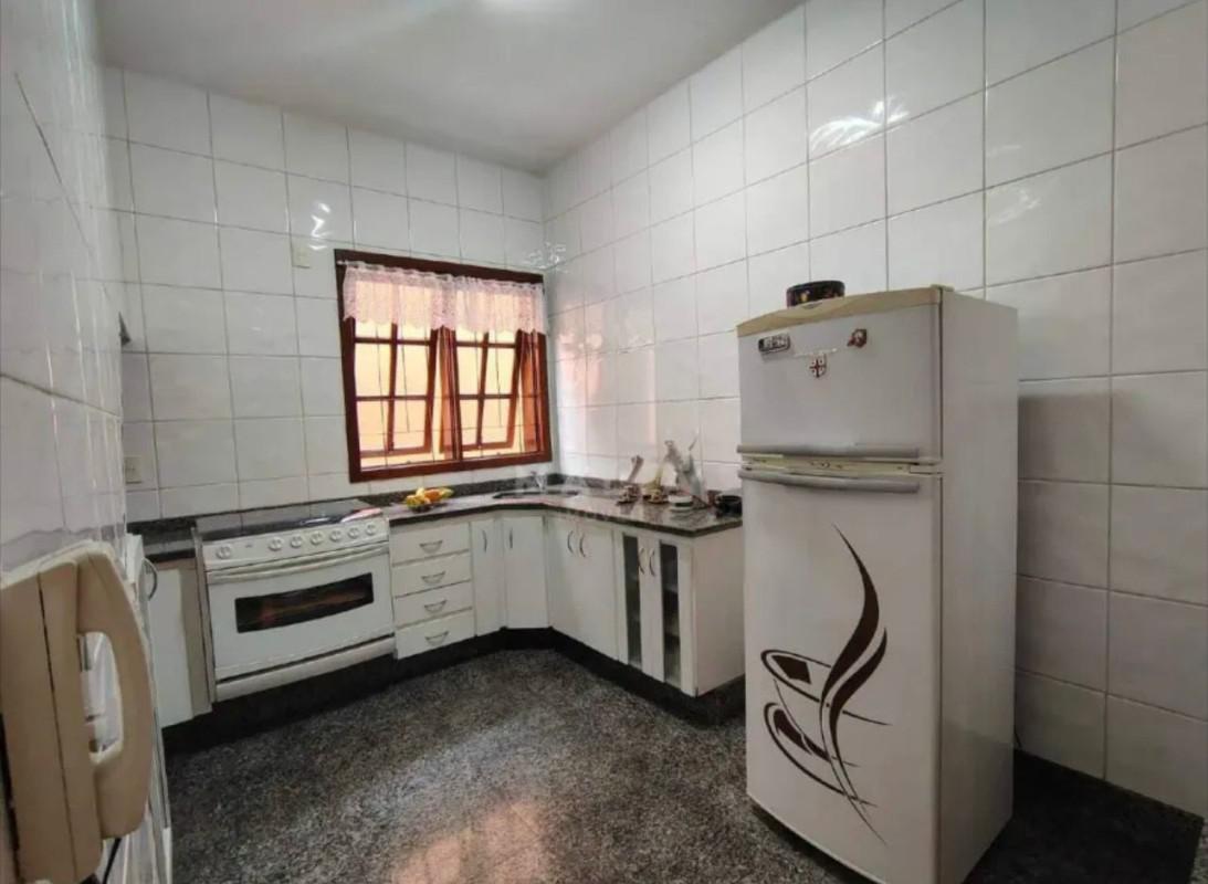 Casa, Tirol, 4 Quartos, 3 Vagas, 2 Suítes