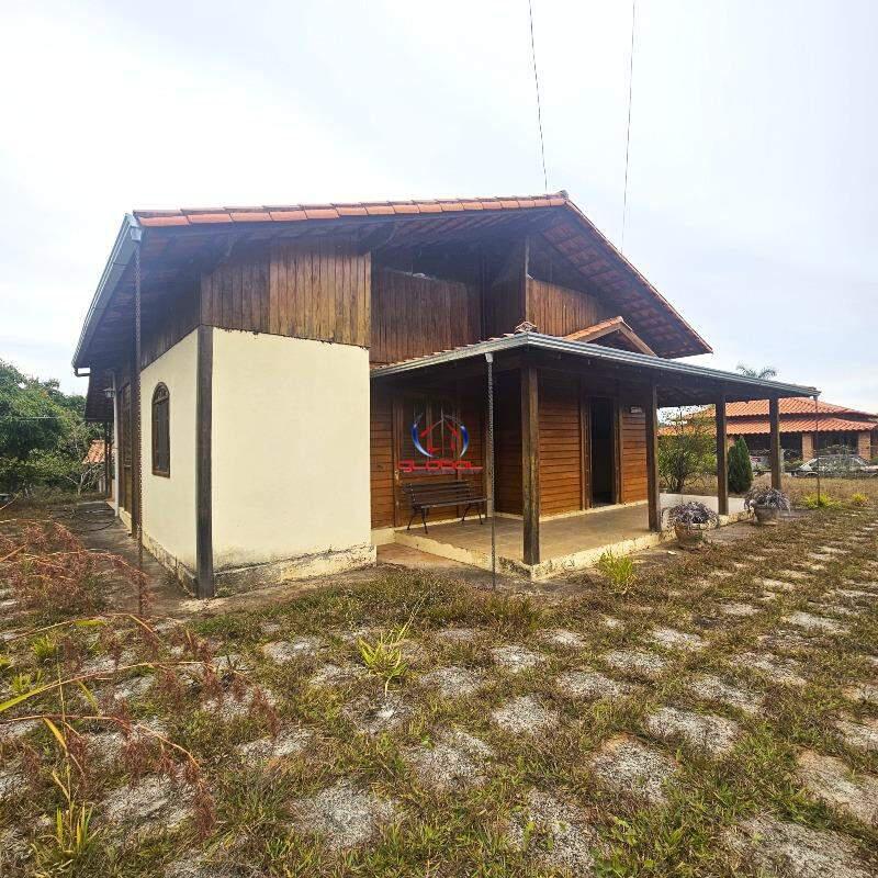 Sítio, Condomínio Solar das Palmeiras, 3 Quartos, 5 Vagas, 1 Suíte