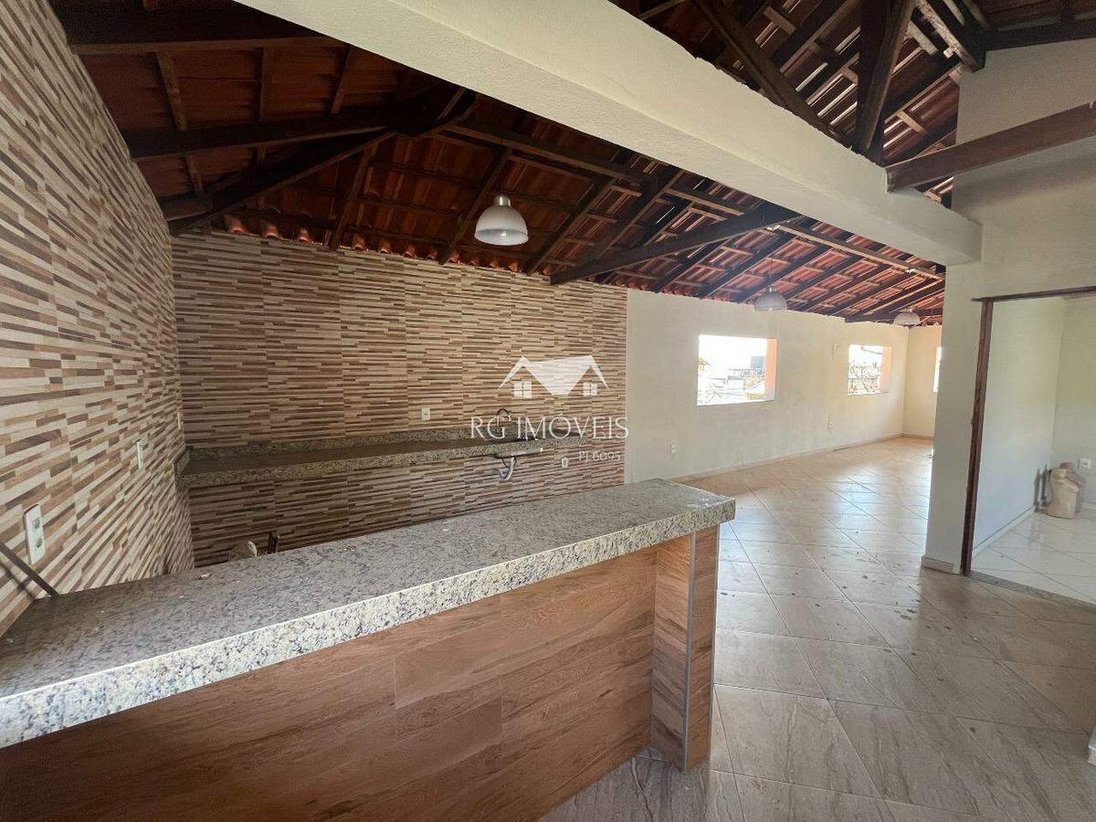 Casa, Milionários, 3 Quartos, 4 Vagas, 1 Suíte
