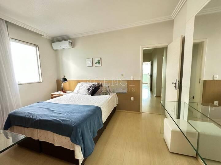 Casa, Paquetá, 4 Quartos, 0 Vaga, 1 Suíte