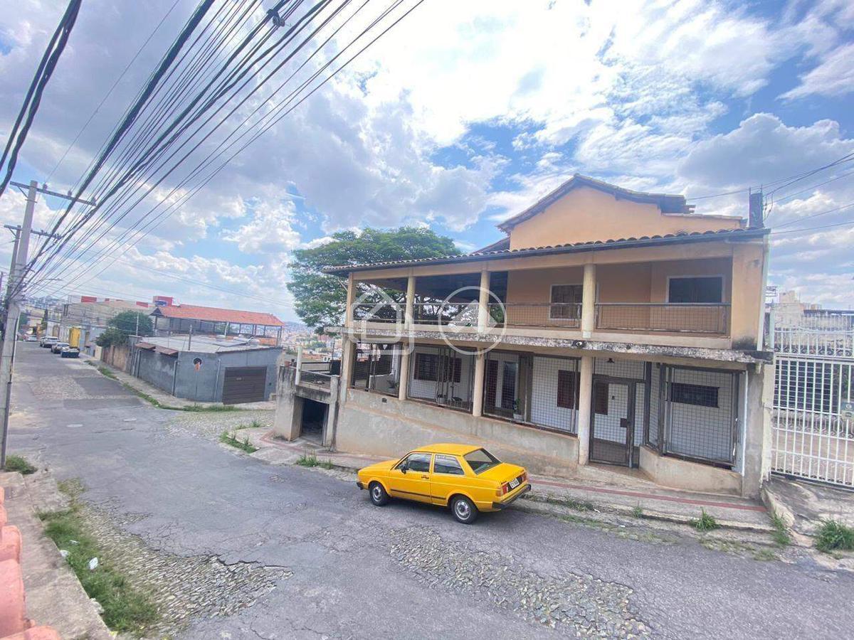 Casa, Carlos Prates, 4 Quartos, 4 Vagas, 1 Suíte