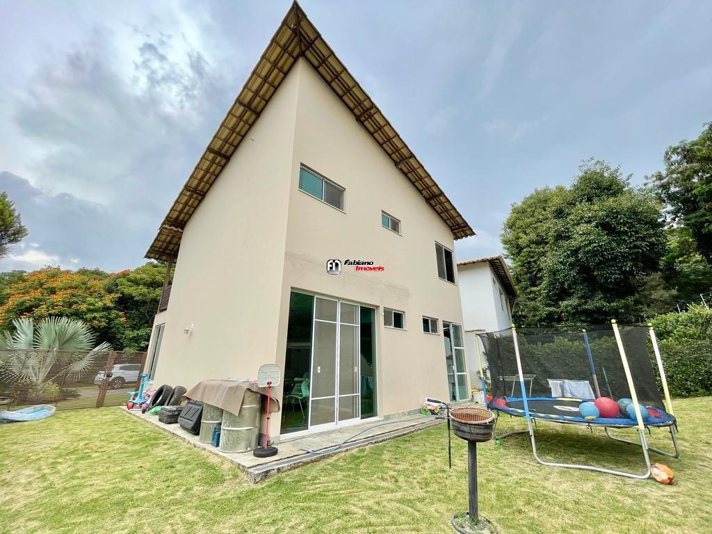 Casa, Trevo, 3 Quartos, 4 Vagas, 1 Suíte