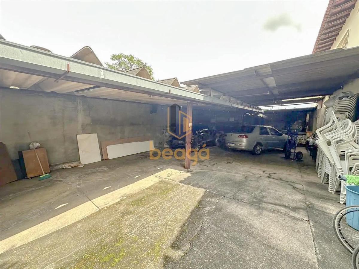 Casa, Califórnia, 4 Quartos, 8 Vagas, 1 Suíte