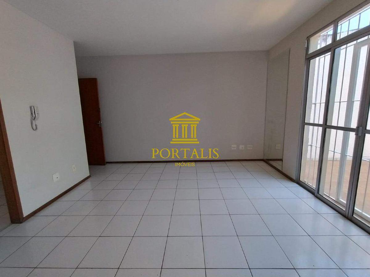 Apartamento, Sagrada Família, 3 Quartos, 2 Vagas, 1 Suíte