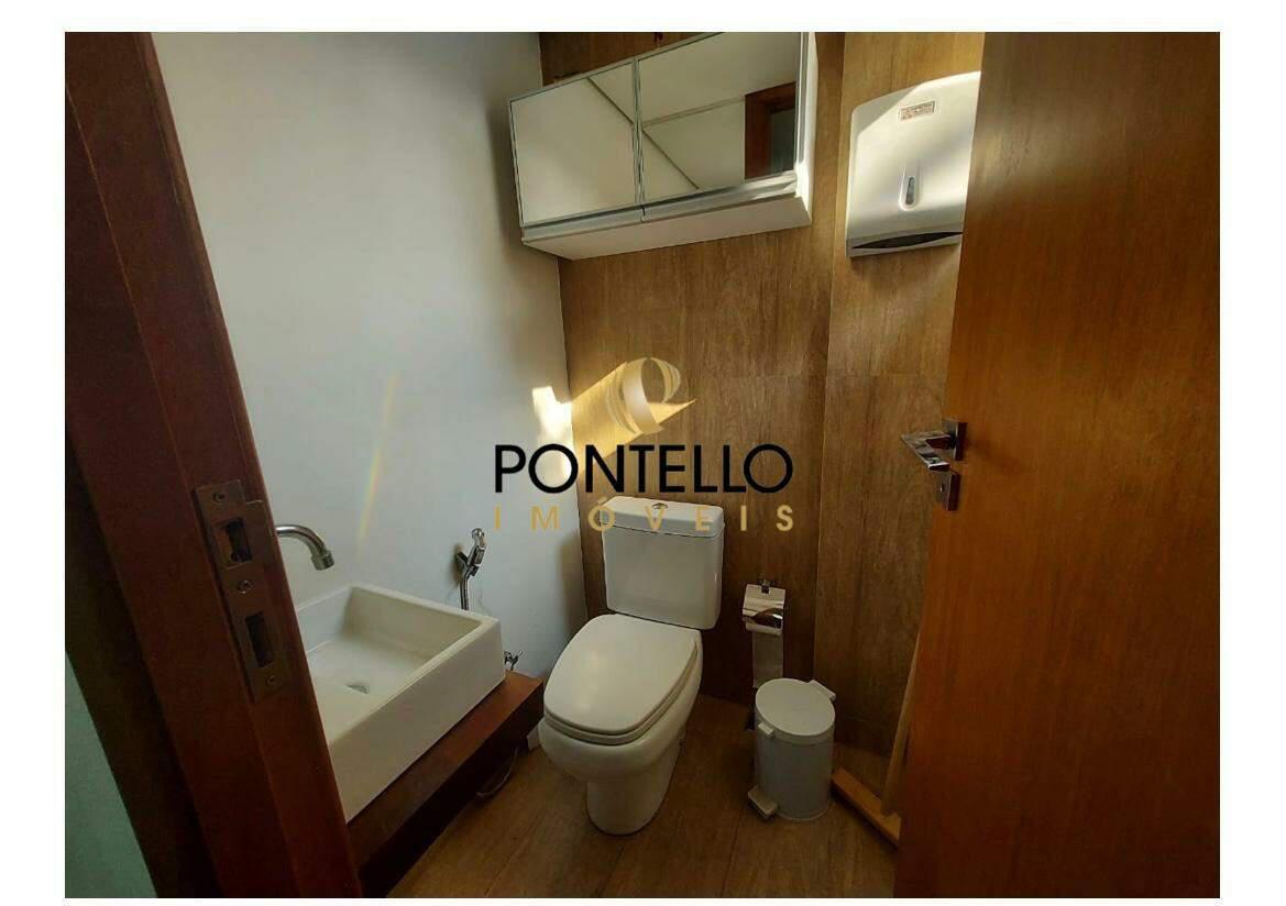 Casa, Cachoeirinha, 4 Quartos, 1 Vaga, 3 Suítes