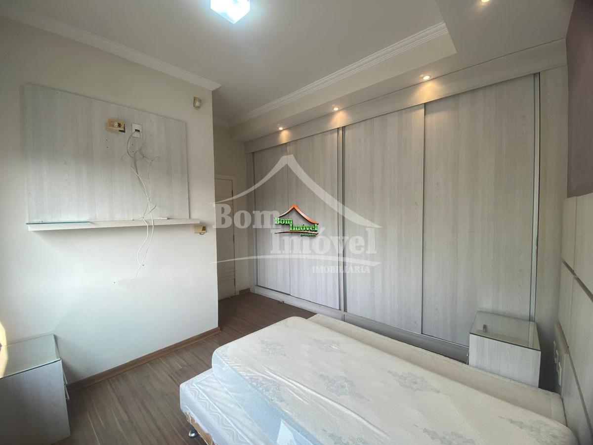 Casa, Centro, 2 Quartos, 6 Vagas, 1 Suíte