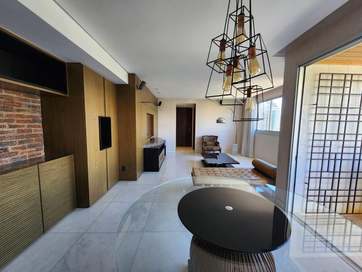 Apartamento, Funcionários, 4 Quartos, 3 Vagas, 2 Suítes