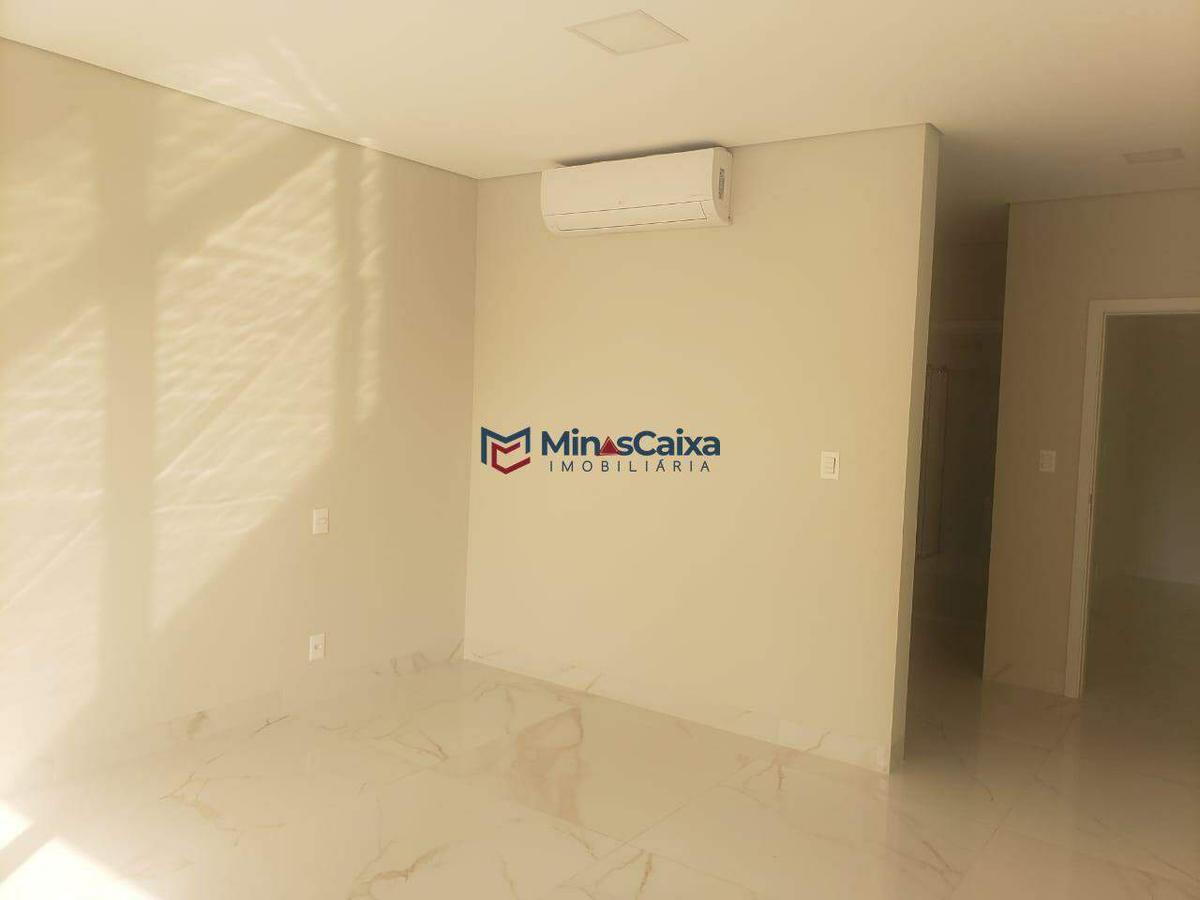 Casa, Cidade Nobre, 6 Quartos, 2 Vagas, 6 Suítes