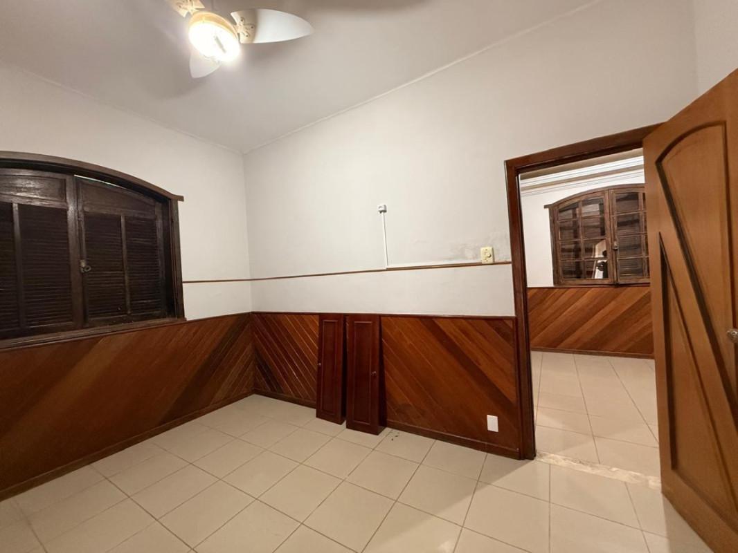 Casa, Sagrada Família, 3 Quartos, 2 Vagas, 2 Suítes