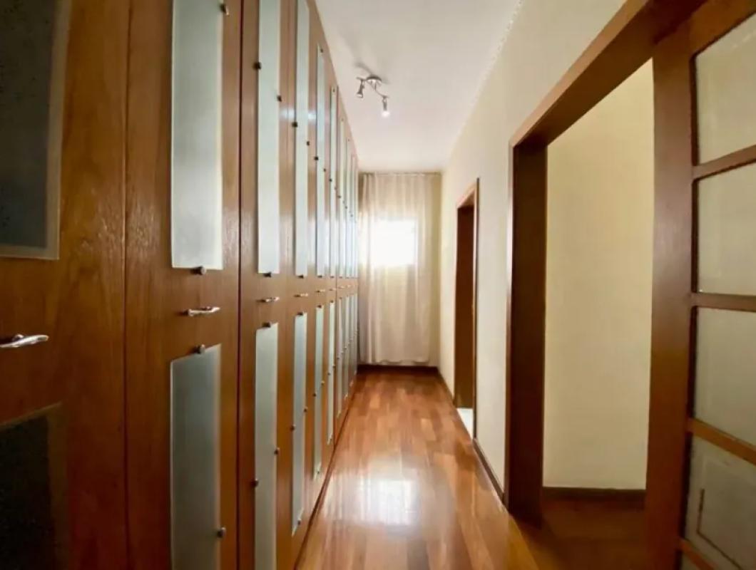 Casa, Castelo, 4 Quartos, 6 Vagas, 1 Suíte