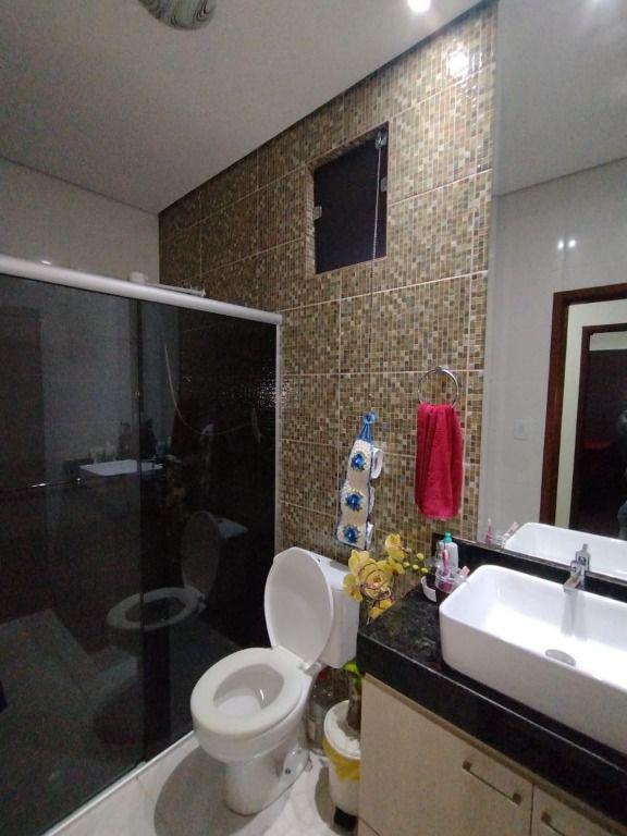 Casa, Mangueiras, 3 Quartos, 4 Vagas, 1 Suíte