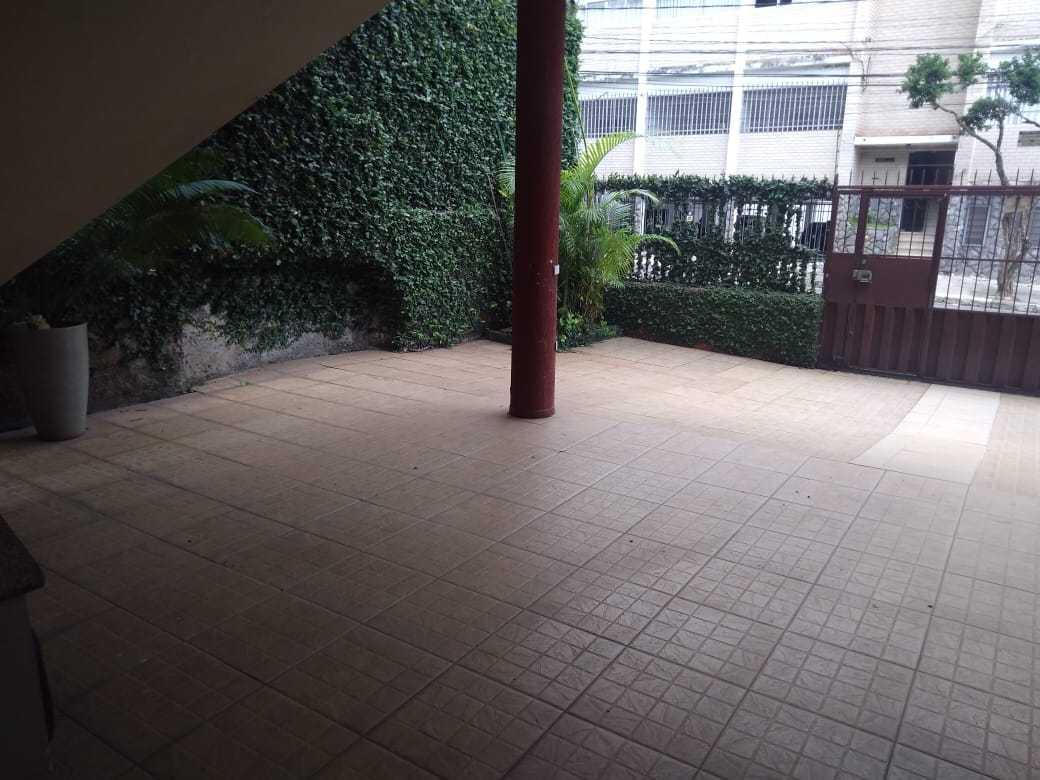 Casa, Gutierrez, 4 Quartos, 2 Vagas, 1 Suíte