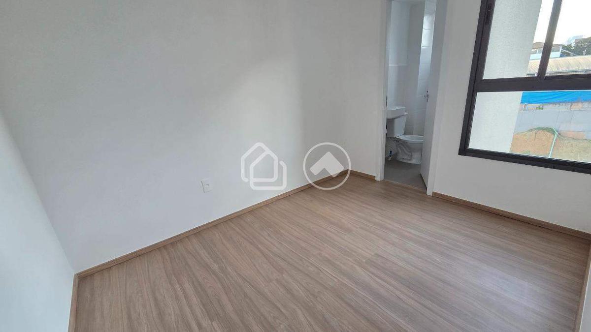 Apartamento, Estoril, 2 Quartos, 1 Vaga, 1 Suíte