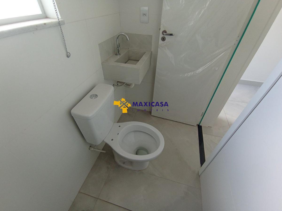 Casa, Planalto, 2 Quartos, 1 Vaga, 2 Suítes