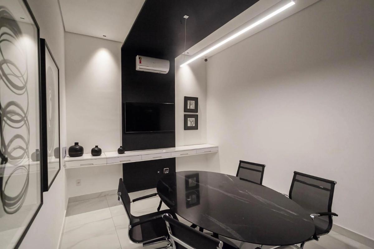 Apartamento, Funcionários, 2 Quartos, 2 Vagas, 2 Suítes