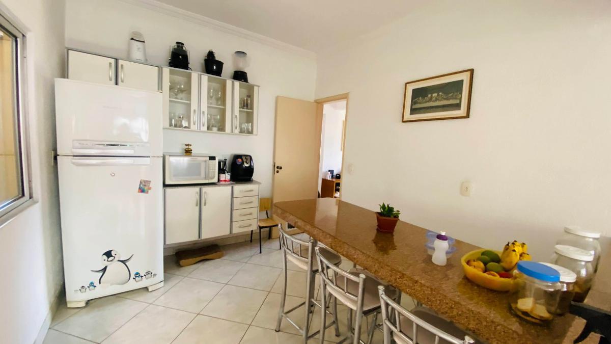 Casa, Santa Maria, 4 Quartos, 6 Vagas, 3 Suítes