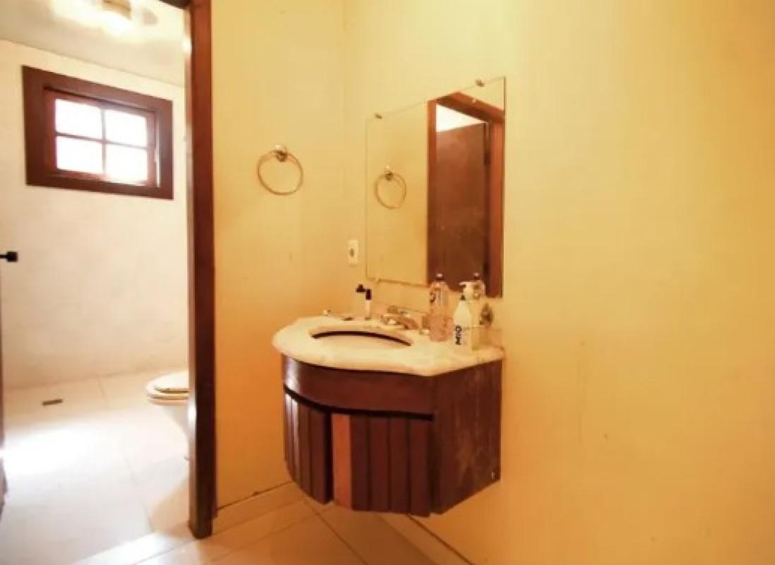 Casa, Santa Lúcia, 6 Quartos, 3 Vagas, 1 Suíte