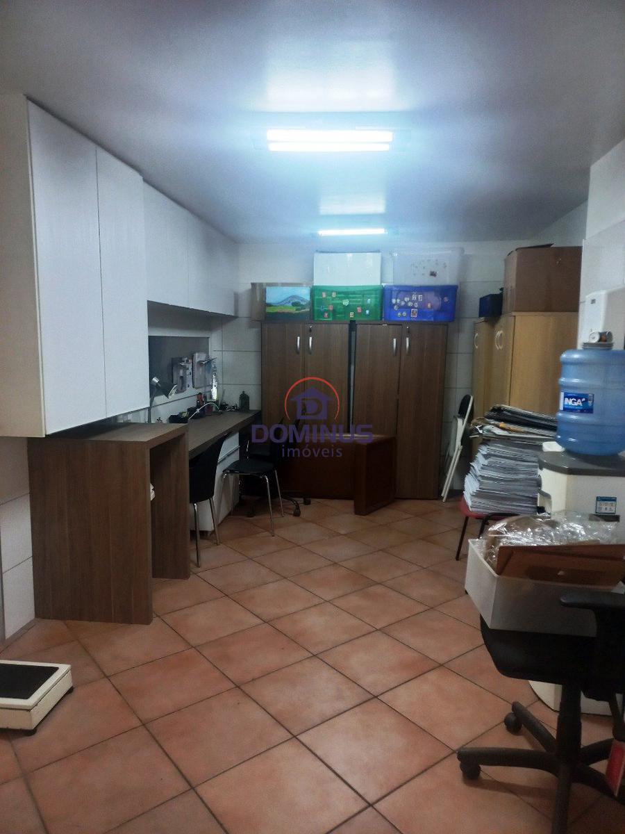Galpão, São Pedro, 0 Quarto, 1 Vaga