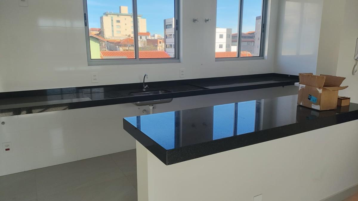 Apartamento, Barreiro, 3 Quartos, 2 Vagas, 1 Suíte