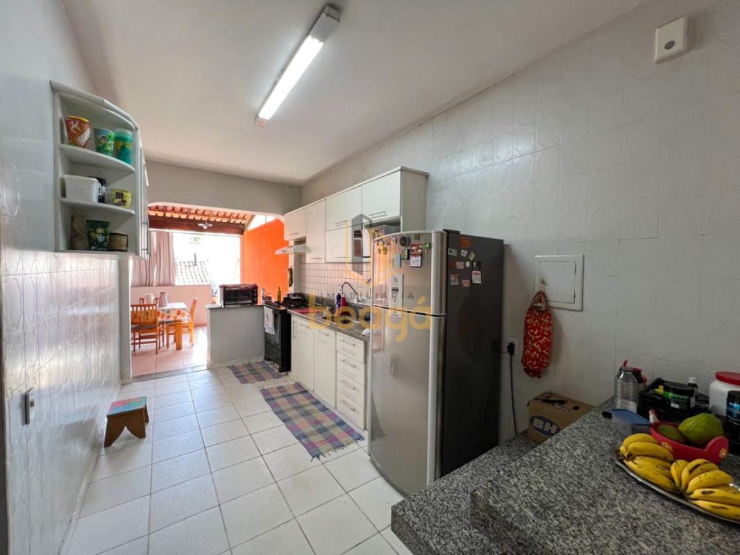 Casa, Ouro Preto, 4 Quartos, 3 Vagas, 1 Suíte