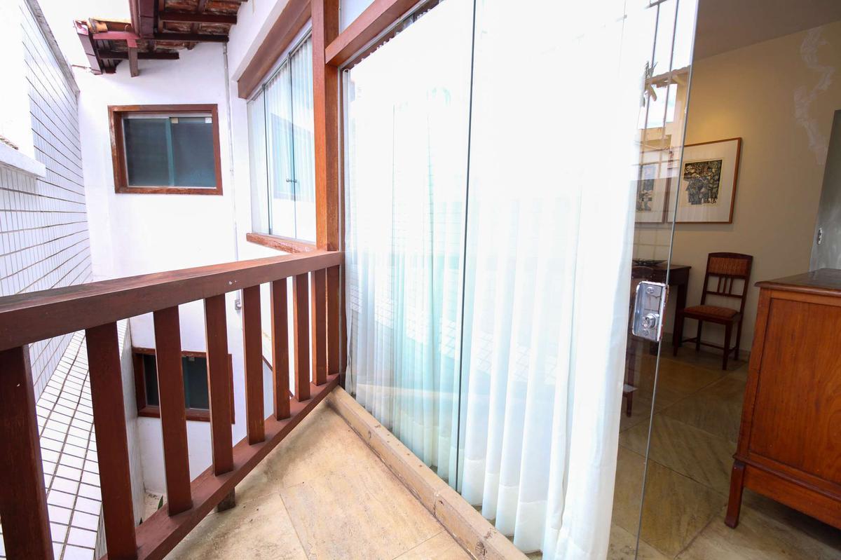 Casa, Serra, 4 Quartos, 5 Vagas, 1 Suíte