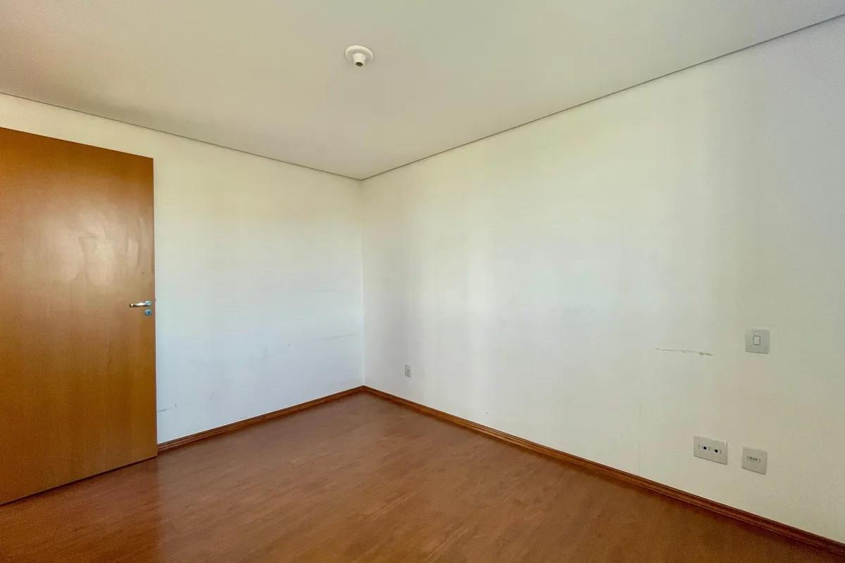 Cobertura, Concórdia, 2 Quartos, 2 Vagas, 1 Suíte