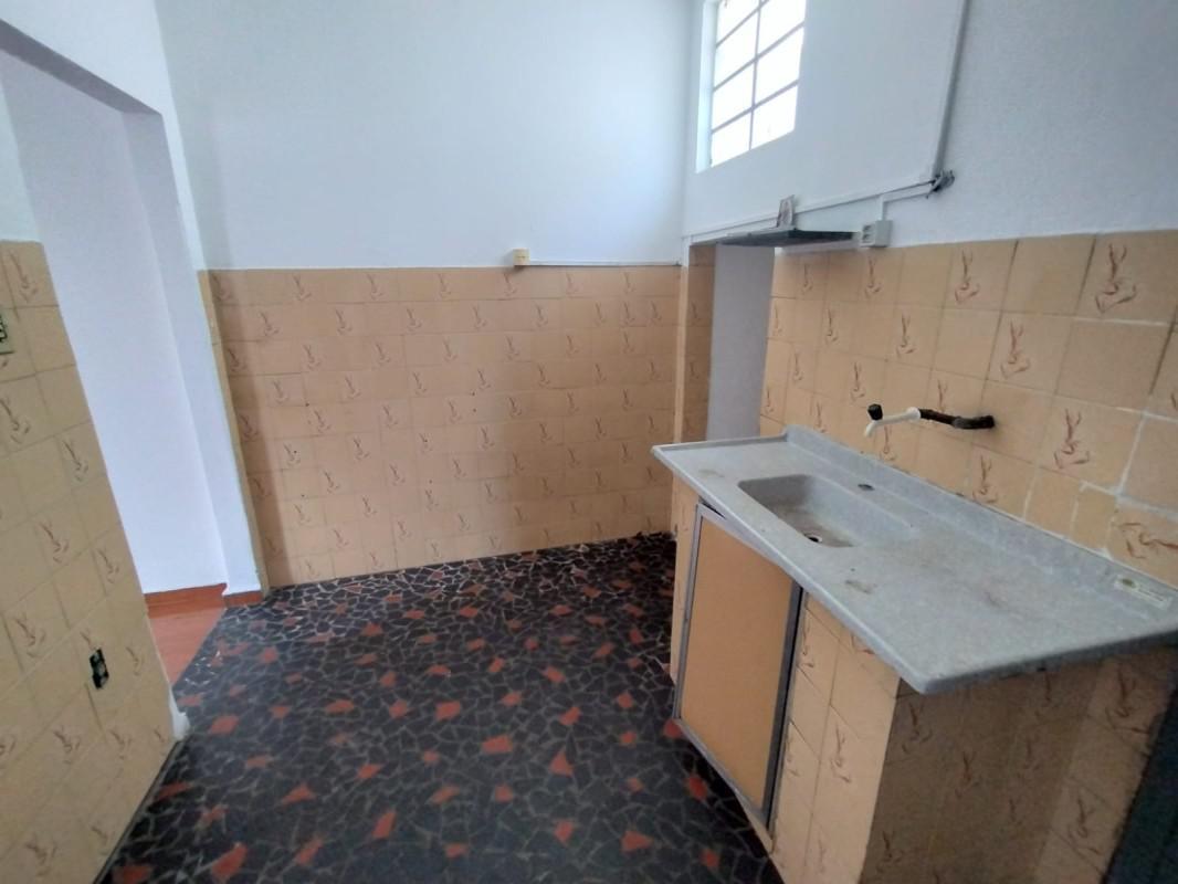 Casa Comercial, Nova Cachoeirinha, 1 Quarto, 0 Vaga