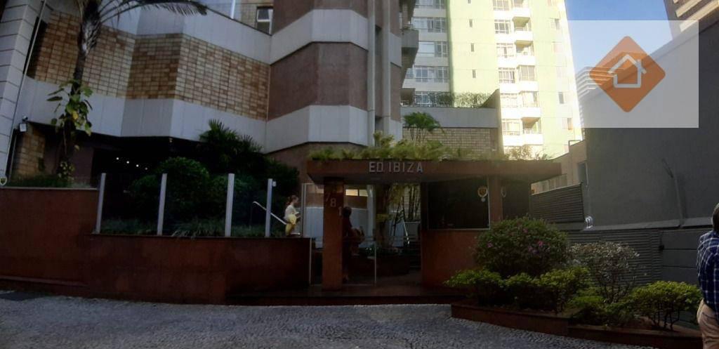 Apartamento, Funcionários, 2 Quartos, 1 Vaga, 1 Suíte