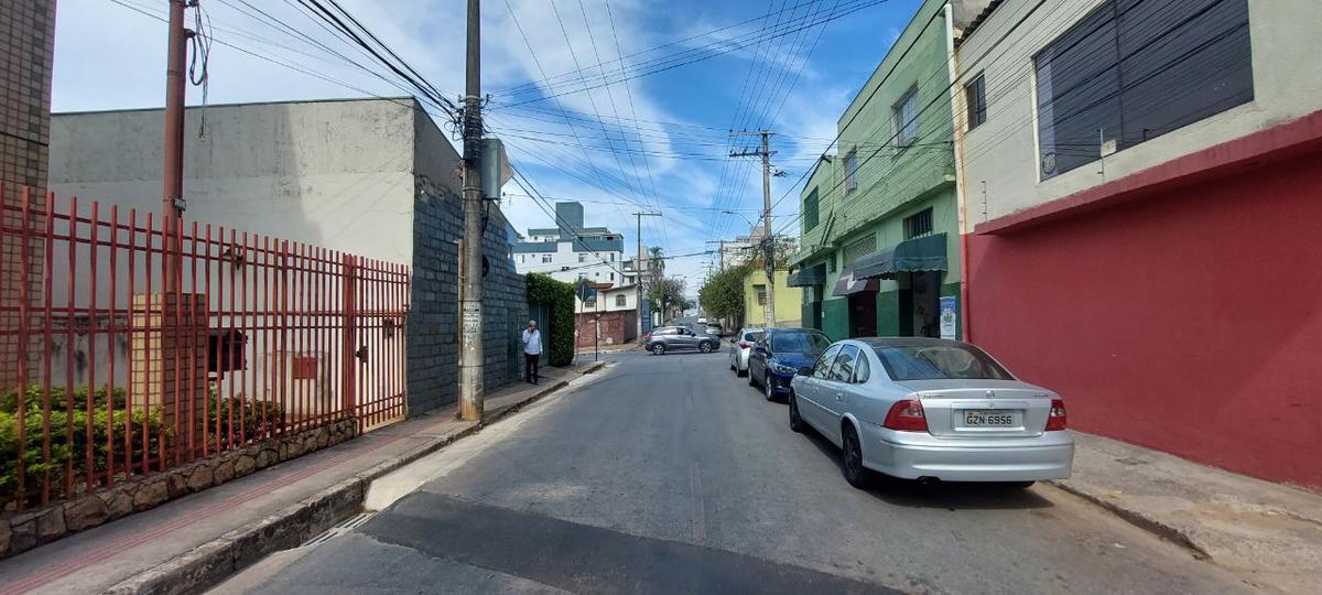 Lote, Padre Eustáquio, 0 Quarto, 25 Vagas