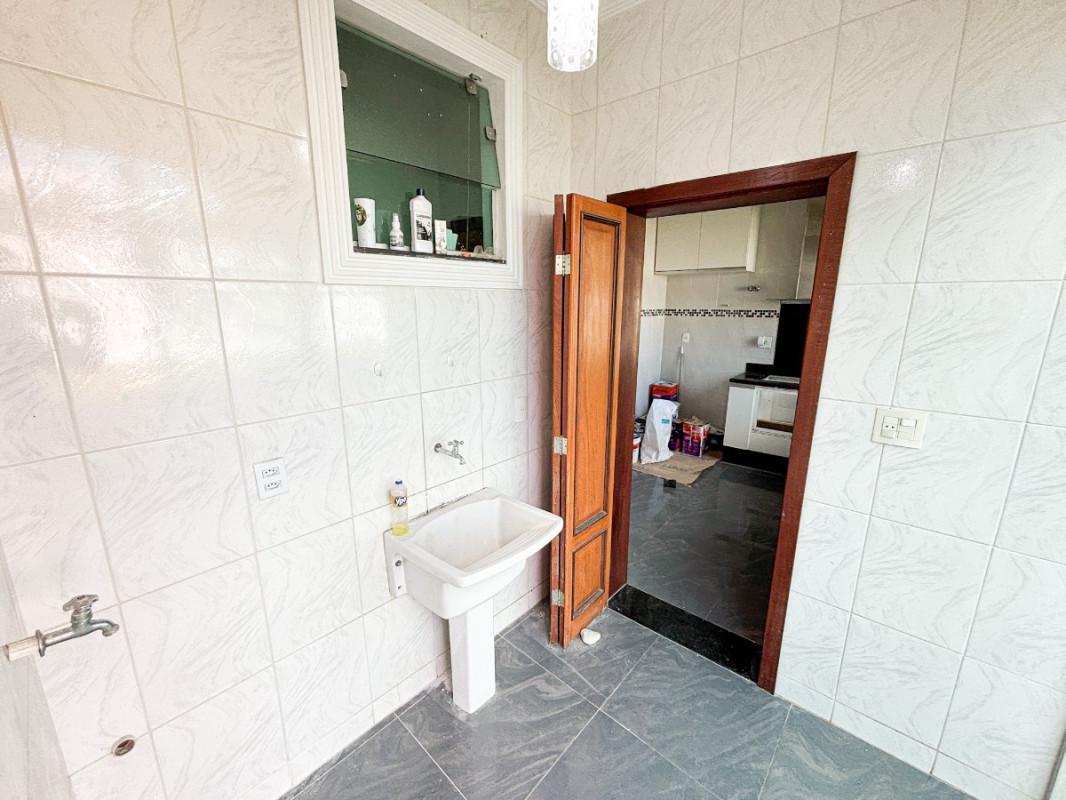 Casa, Braúnas, 4 Quartos, 4 Vagas, 1 Suíte