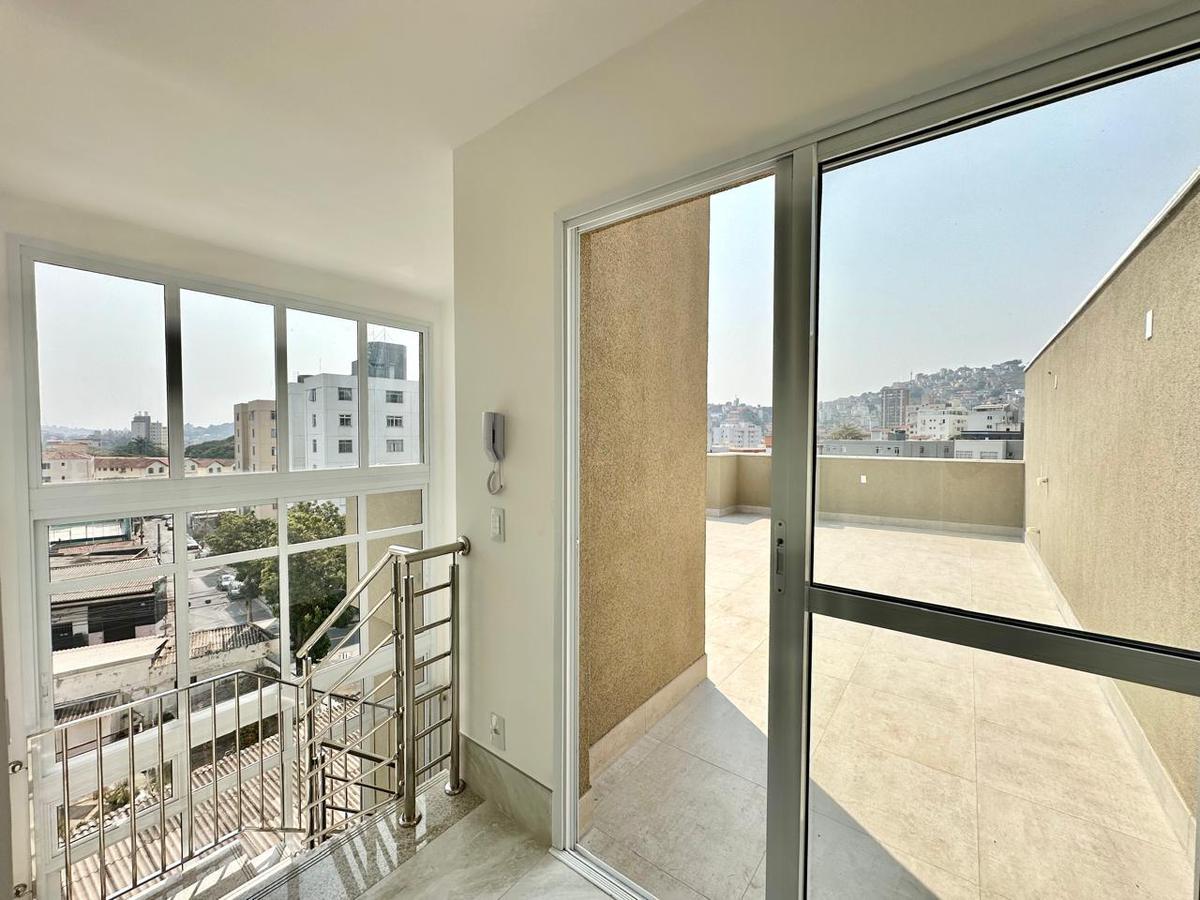 Cobertura, Santa Efigênia, 2 Quartos, 2 Vagas, 1 Suíte