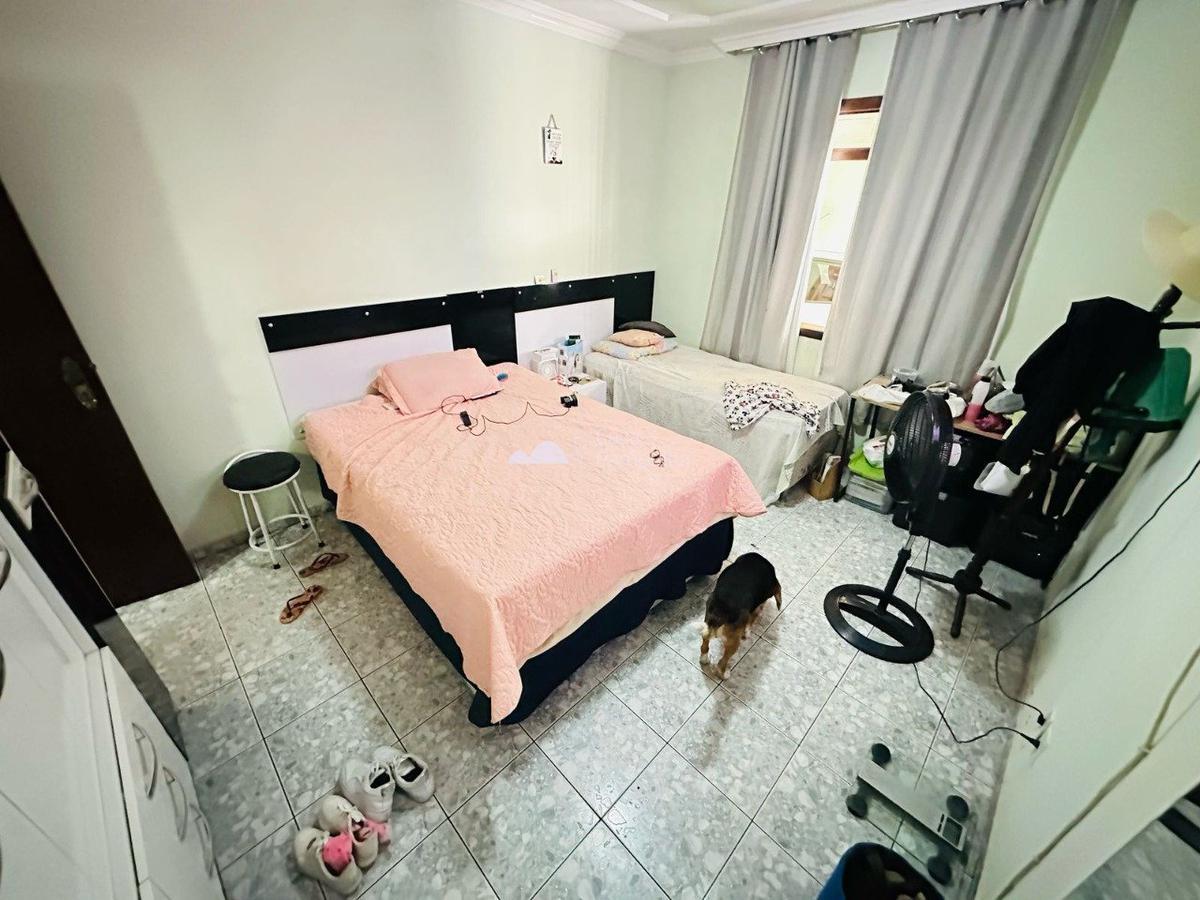 Casa, Jardim Leblon, 3 Quartos, 2 Vagas, 1 Suíte