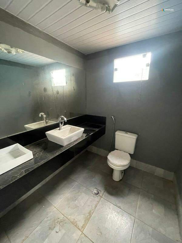 Galpão, Distrito Industrial Deputado Simão da Cunha, 0 Quarto, 0 Vaga