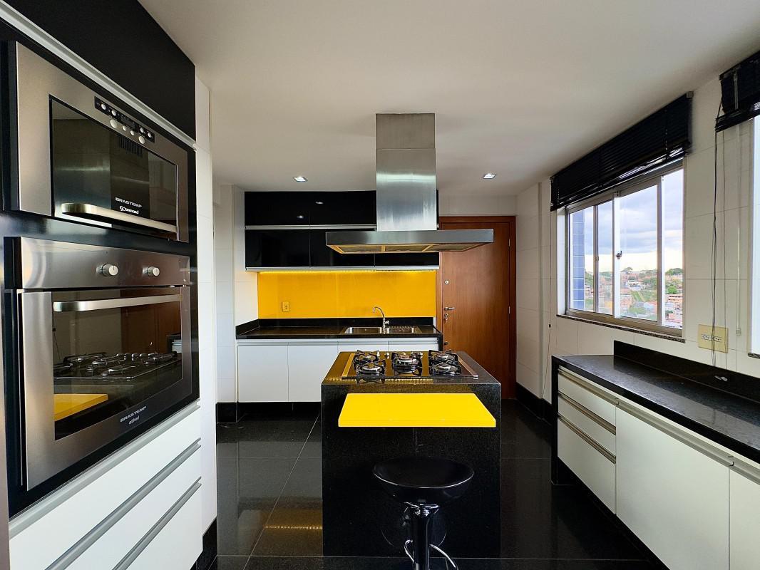 Cobertura, Ouro Preto, 3 Quartos, 3 Vagas, 1 Suíte