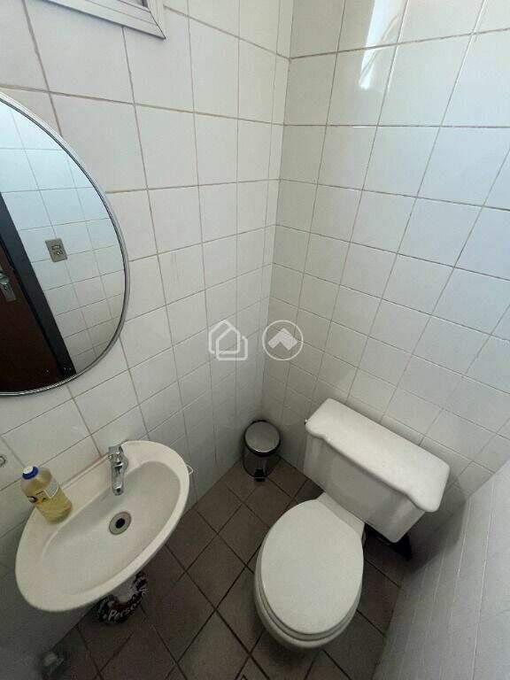 Sala, Santa Lúcia, 1 Vaga