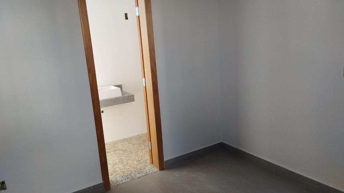 Cobertura, União, 4 Quartos, 2 Vagas, 2 Suítes