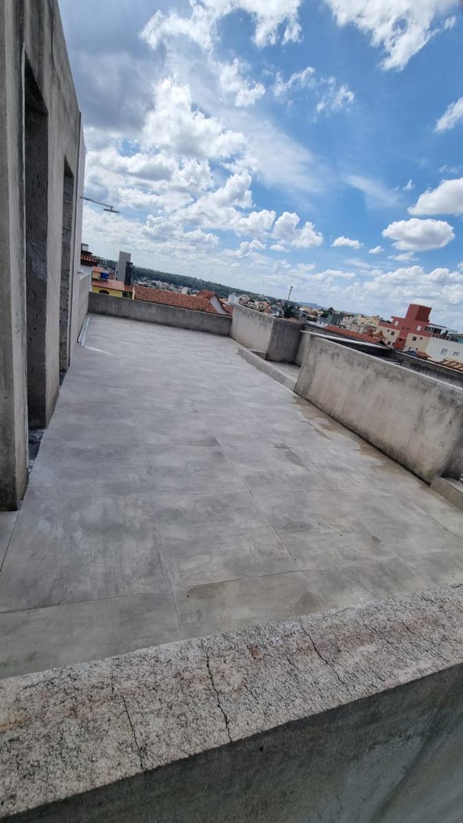 Casa, Serrano, 2 Quartos, 2 Vagas, 1 Suíte