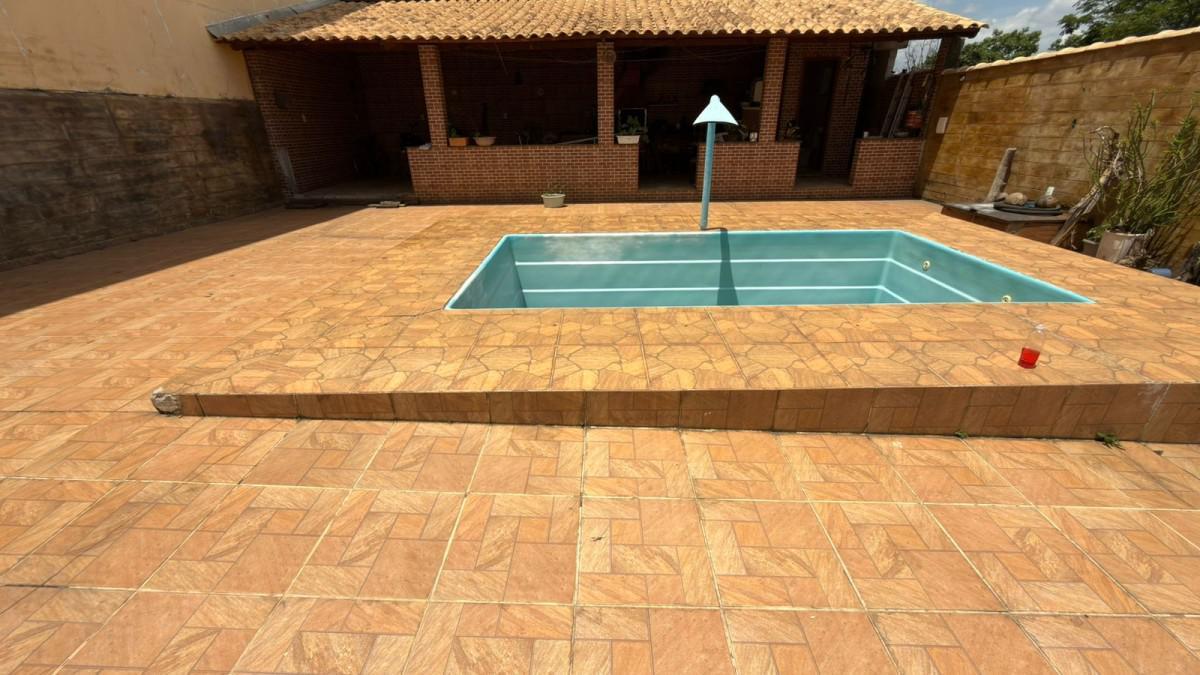 Casa, Masterville, 3 Quartos, 2 Vagas, 1 Suíte