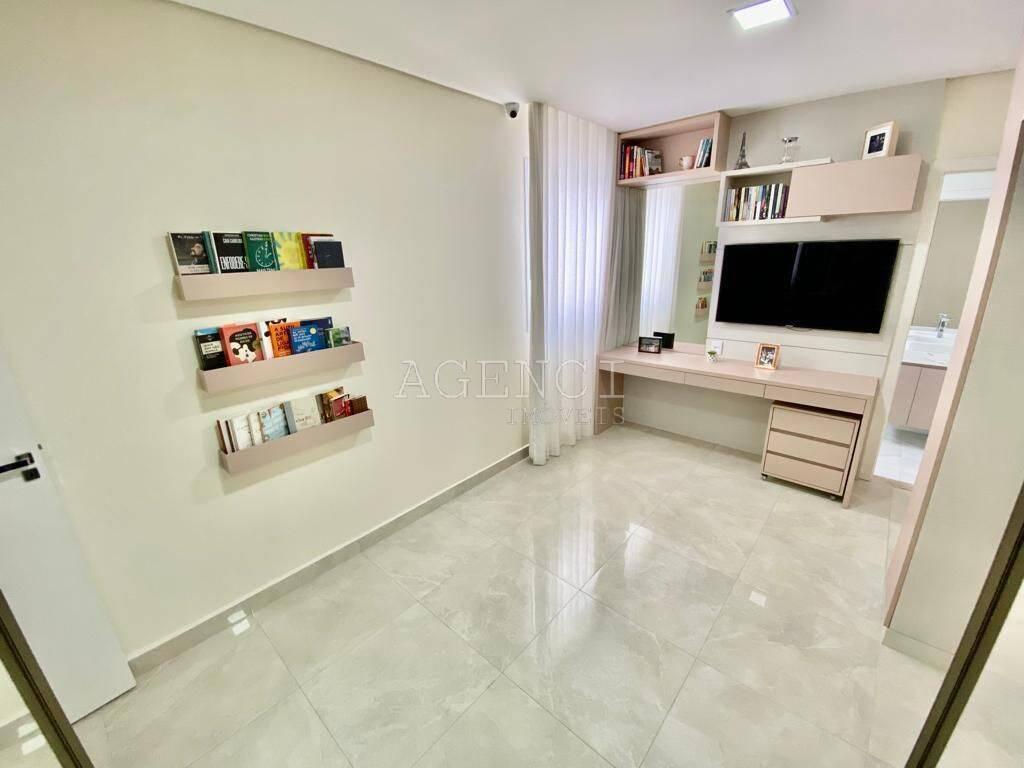 Apartamento, Cabral, 4 Quartos, 0 Vaga, 2 Suítes