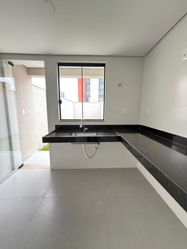 Casa, Santa Mônica, 2 Quartos, 2 Vagas, 2 Suítes