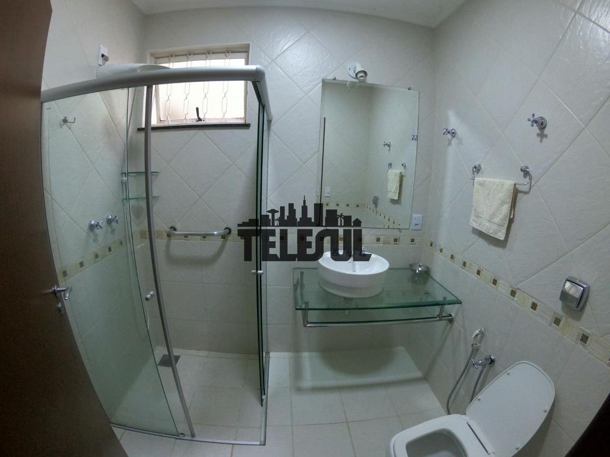 Casa, Centro, 3 Quartos, 2 Vagas, 1 Suíte