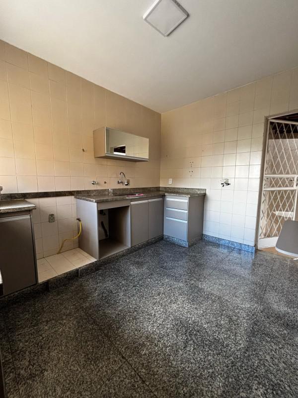 Casa, Sagrada Família, 3 Quartos, 1 Vaga, 1 Suíte