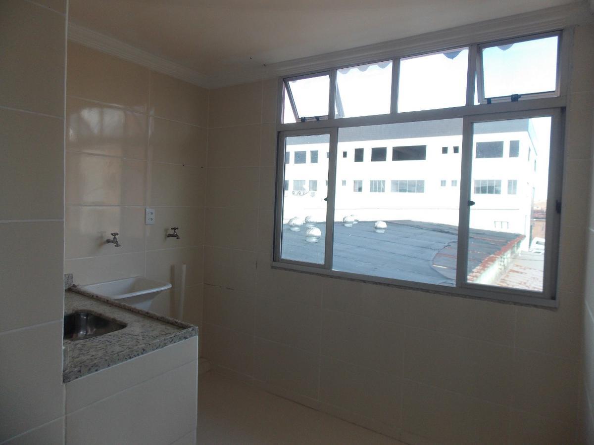 Apartamento, Centro, 2 Quartos, 0 Vaga