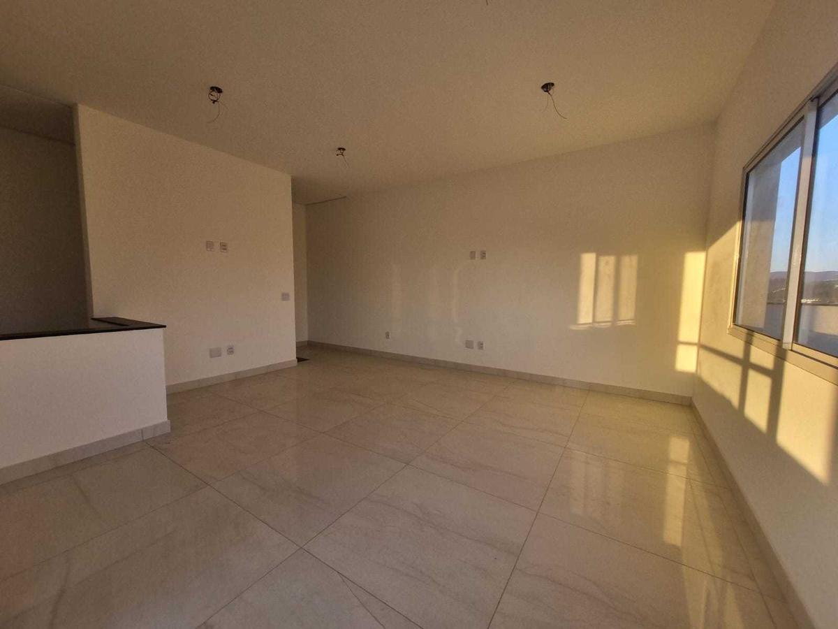 Cobertura, Jardim Industrial, 3 Quartos, 2 Vagas, 1 Suíte