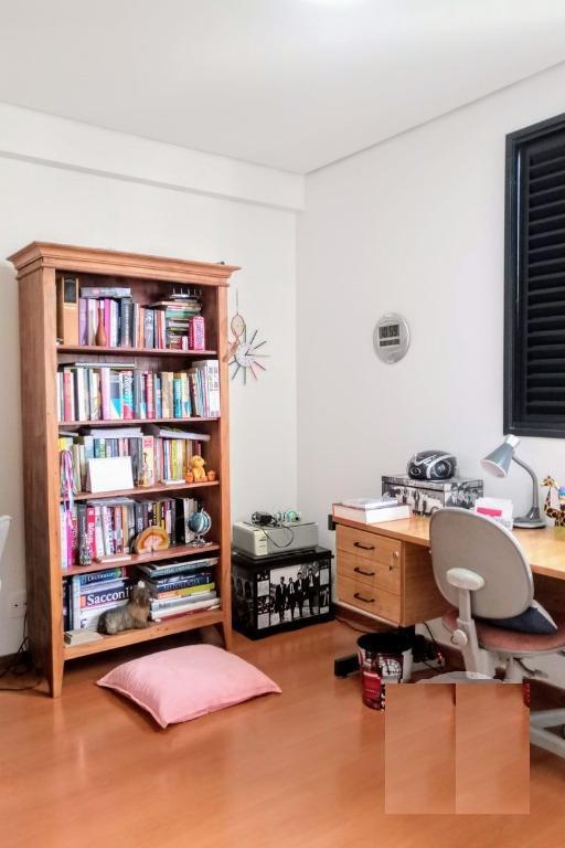 Cobertura, Funcionários, 4 Quartos, 5 Vagas, 2 Suítes