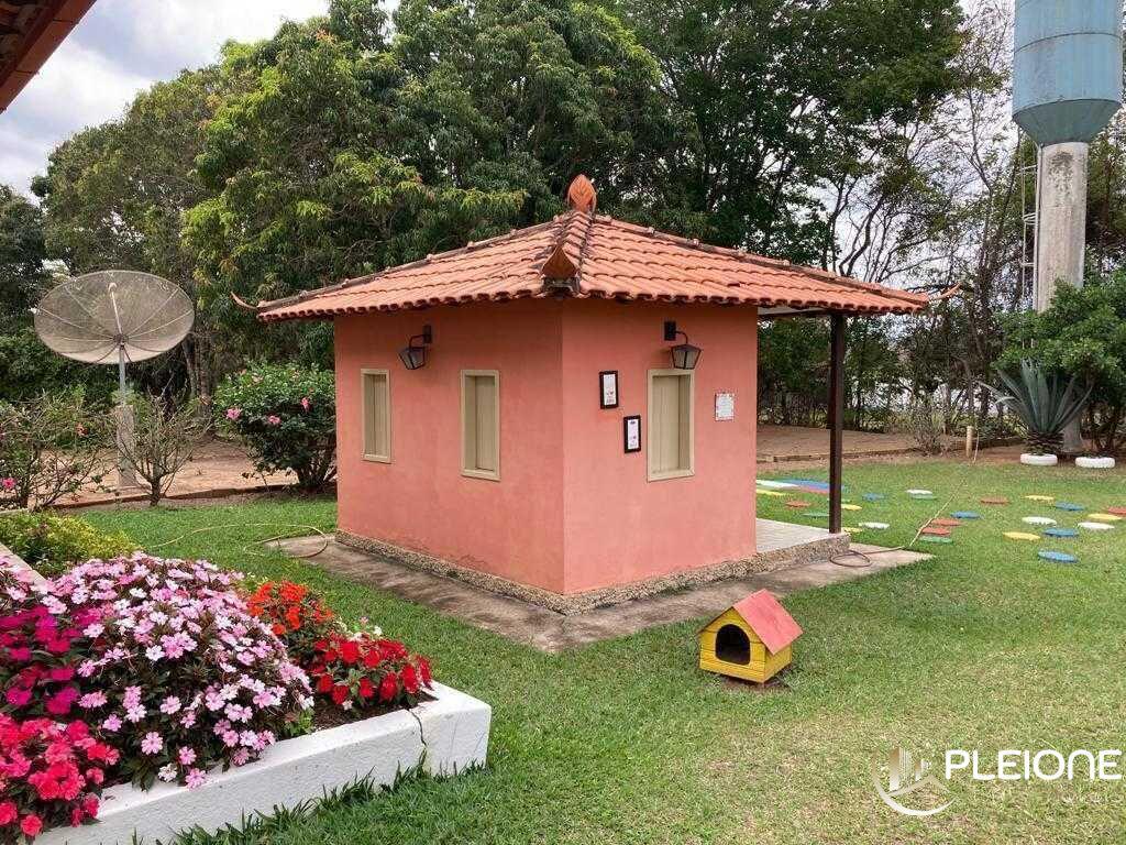 Fazenda, Centro, 5 Quartos, 2 Vagas, 1 Suíte