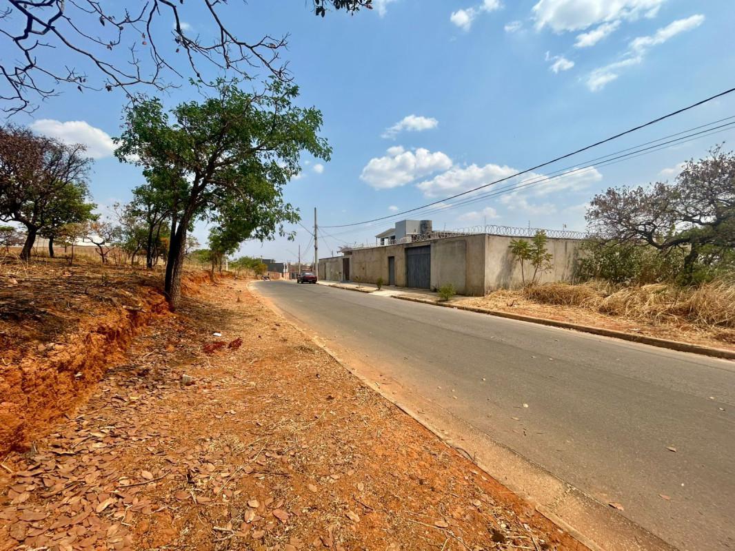 Lote, Vila dos Ipês, 0 Quarto, 0 Vaga