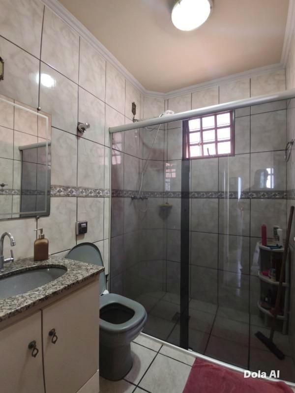 Casa, Barreiro, 4 Quartos, 8 Vagas, 1 Suíte